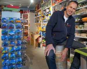 Using video retail provides a Dutch toy store with a nine-fold reduction in returns and associated costs