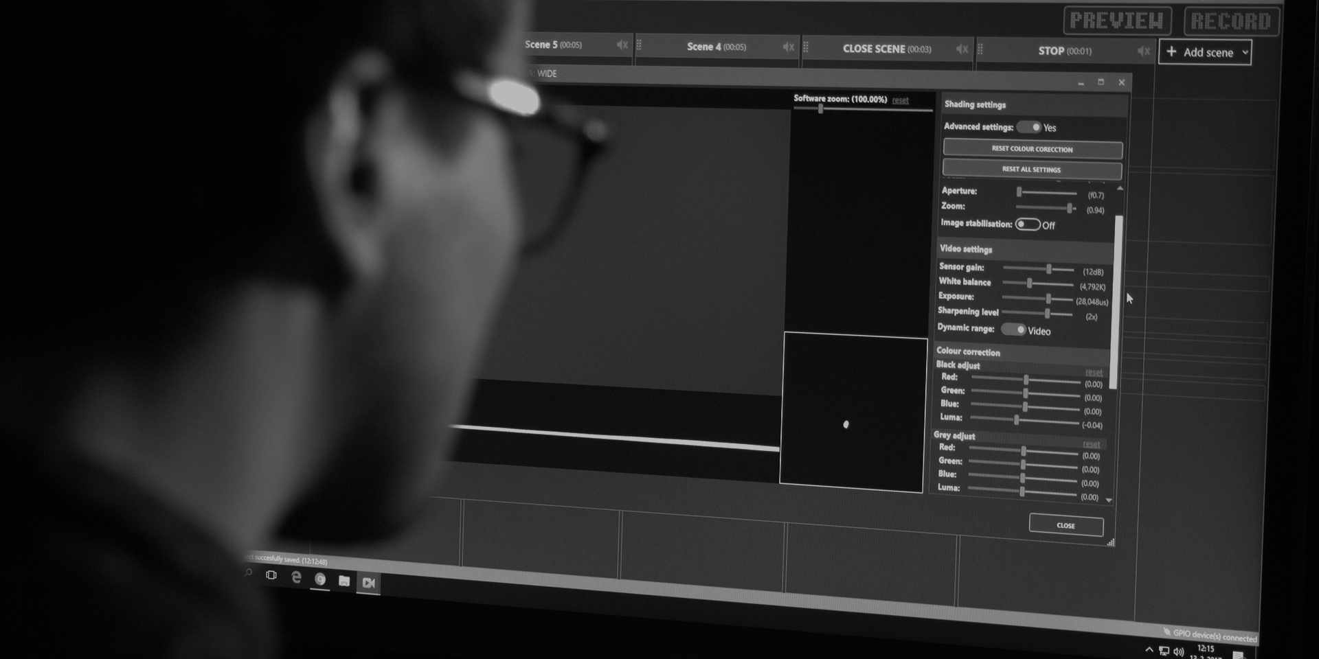 user with screen BW WebClip2go-revolutionary-video-production-system-blog